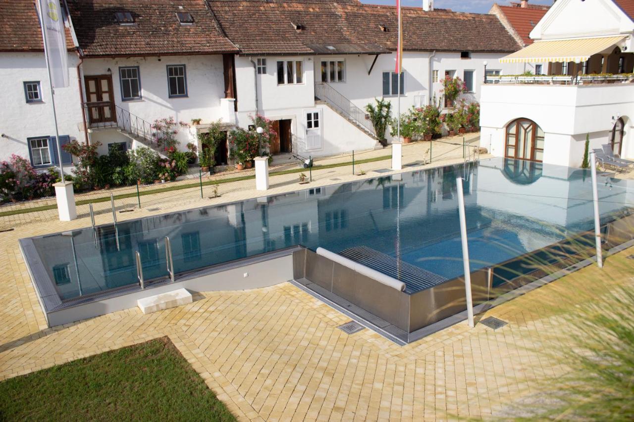 Das-Schmidt Privathotel Mörbisch am See Exterior foto